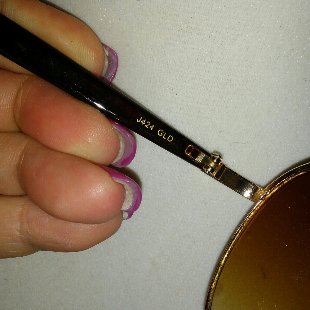 JESSICA SIMPSON SUNGLASSES - Picture 2 of 5